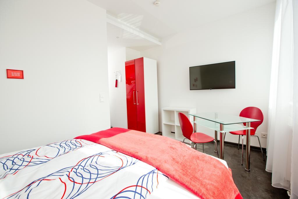 Design Sleepy Cologne Aparthotel ภายนอก รูปภาพ