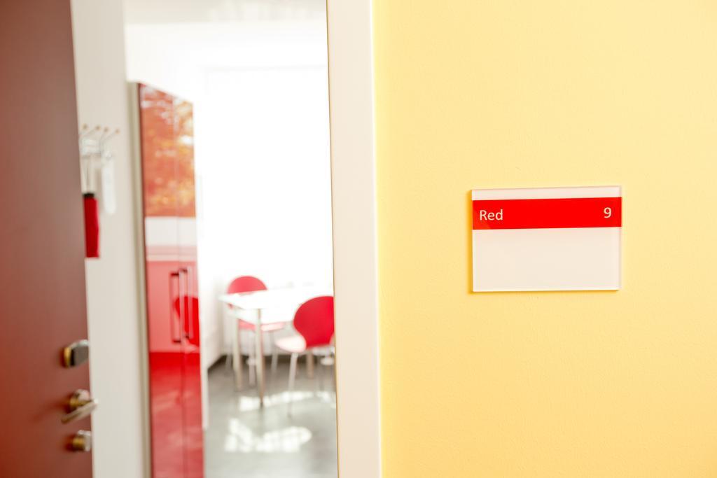 Design Sleepy Cologne Aparthotel ภายนอก รูปภาพ