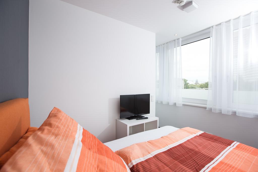 Design Sleepy Cologne Aparthotel ภายนอก รูปภาพ